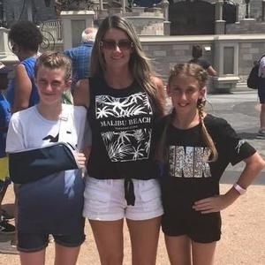 Meet your Posher, Holly